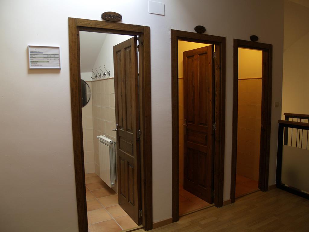 Albergue De Yebra Yebra de Basa Phòng bức ảnh